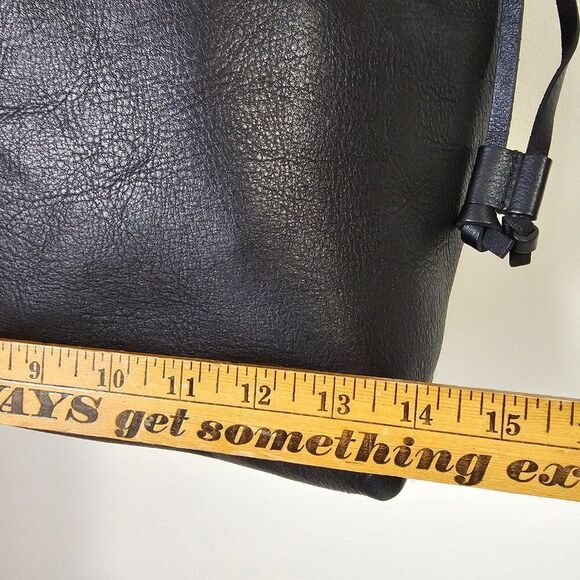 EUC MADEWELL BLACK LEATHER TRANSPORT DRAWSTRING TOTE LARGE - Picture 15 of 16